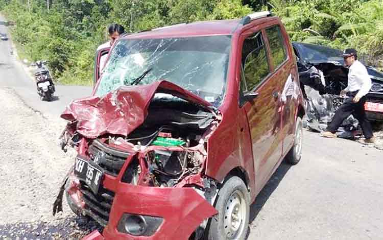 Kecelakaan lalulintas yang terjadi di ruas Palangka Raya-Kuala Kurun, Desa Pangi Kecamatan Banama Tingang Kabupaten Pulang Pisau.