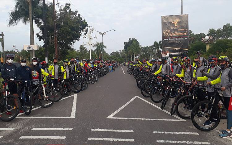  Komunitas Sepeda  Berharap di Kobar Ada Fasilatas Trek