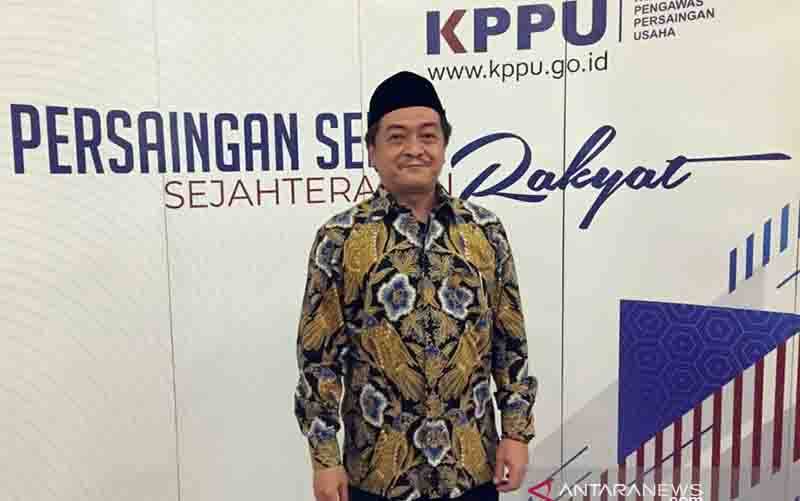 Ketua Komisi Pengawas Persaingan Usaha (KPPU) terpilih untuk periode 2020-2023 Kodrat Wibowo usai acara sertijab di Jakarta, Selasa (15/12/2020). (foto : ANTARA/Mentari Dwi Gayati/am)