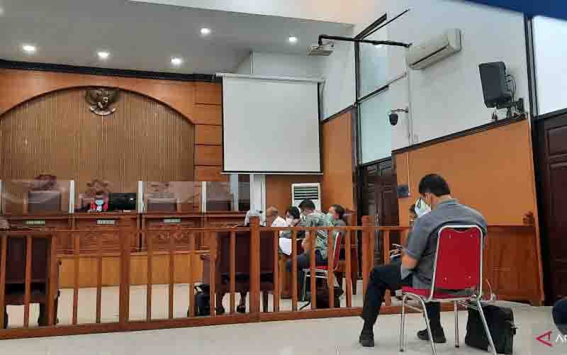 Pengadilan Negeri Jakarta Selatan kembali menggelar sidang praperadilan Rizieq Shihab dengan agenda mendengarkan tanggapan Polda Metro Jaya, Selasa (5/1/20201) (foto : ANTARA/Laily Rahmawaty)