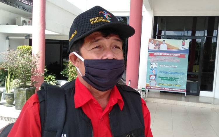 Ketua Kelompok Sadar Wisata (Pokdarwis) Kelurahan Kereng Bangkirai, Sabran M Husin