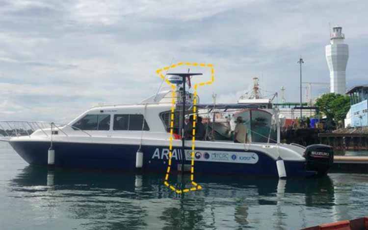 Kapal ARA yang merupakan bantuan pemerintah Korea Selatan, ikut dikerahkan untuk membantu pencarian pecahan pesawat Sriwijaya Air SJ-182 yang jatuh di perairan Kepulauan Seribu pada Sabtu (9/1/2021)