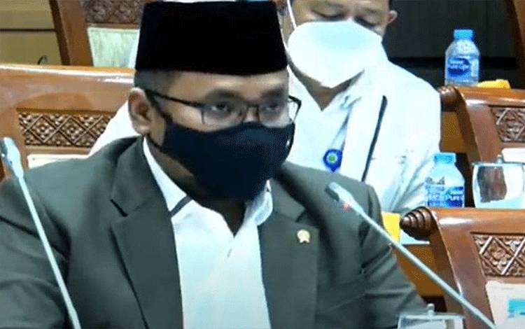 Menteri Agama Yaqut Cholil Qoumas saat menghadiri Rapat Kerja Komisi VIII DPR RI dan Kementerian Agama di Jakarta, Senin (18/1/2021)