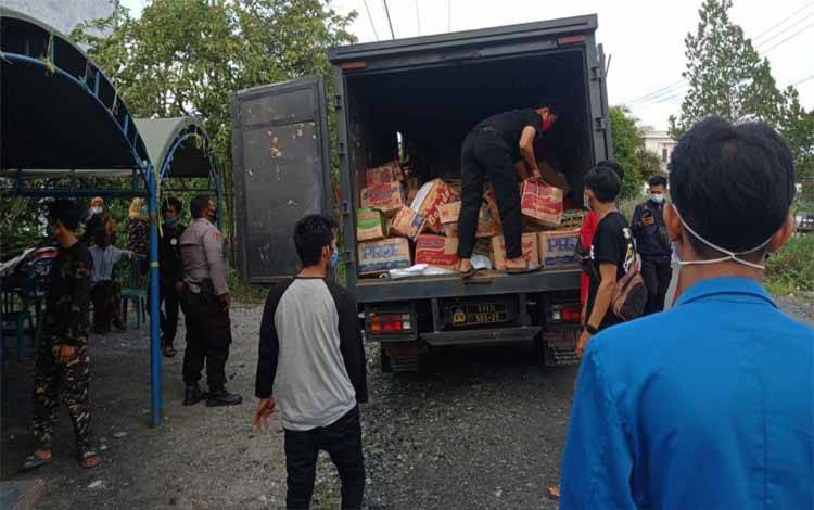 Bantuan yang digalang sejumlah organisasi di Kabupaten Kapuas akan disalurkan ke korban terdampak banjir di Kalsel