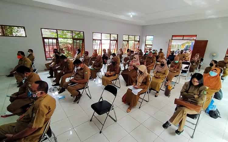 Kegiatan Musrenbang RKPD Kecamatan 2020 yang digelar di Kantor Kecamatan Baamang, Senin, 25 Januari 2021.