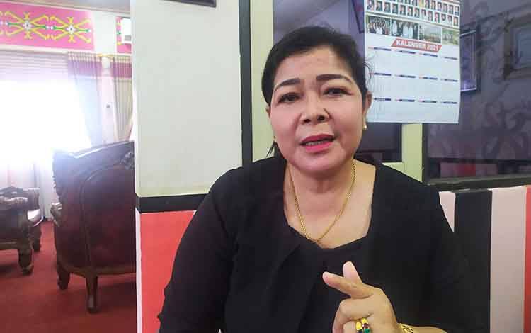 Ketua Komisi B DPRD Kota Palangka Raya, Nenie Adriaty Lambung.
