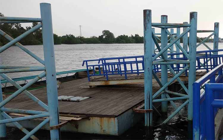 Dermaga Angkutan Sei Mitak akan difungsikan secara bertahap untuk memperlancar angkutan sungai di Kabupaten Seruyan