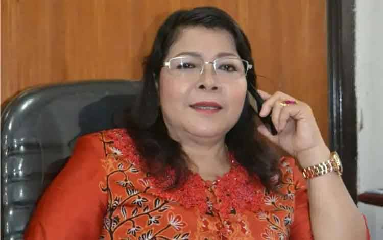 Ketua Komisi B DPRD Kota Palangka Raya, Nenie A Lambung.