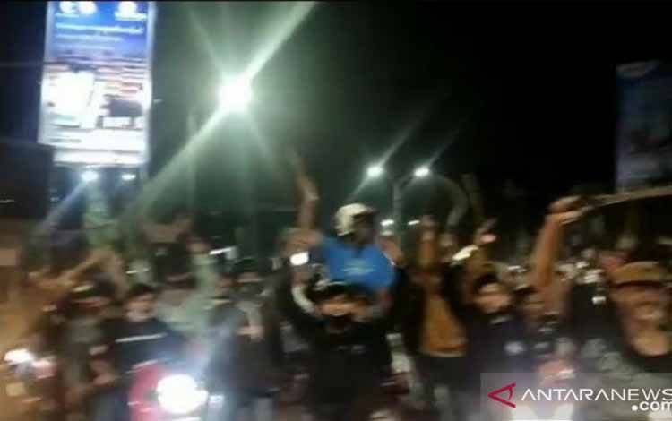 Puluhan pemuda membawa celurit di Kota Serang