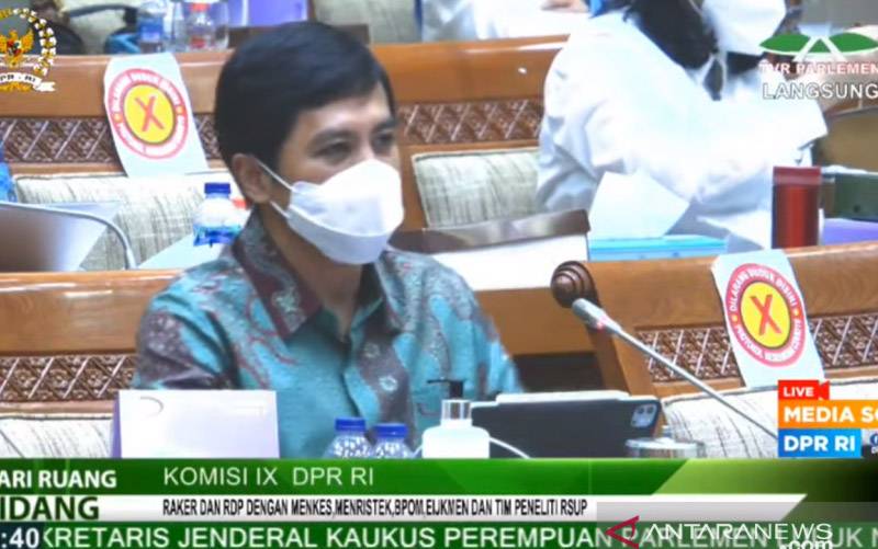 Tangkapan layar Wamenkes Dante Saksono ketika memberikan keterangan dalam Rapat Kerja Komisi IX DPR RI yang dipantau virtual dari Jakarta, Rabu (10/3/2021). (foto : ANTARA/Prisca Triferna)