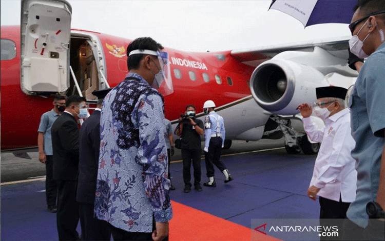 Wakil Presiden Maruf Amin berangkat ke Kalimantan Tengah untuk kunjungan kerja sehari dari Pangkalan Udara TNI AU Halim Perdanakusuma Jakarta, Selasa (30/3/2021). (Asdep KIP Setwapres)
