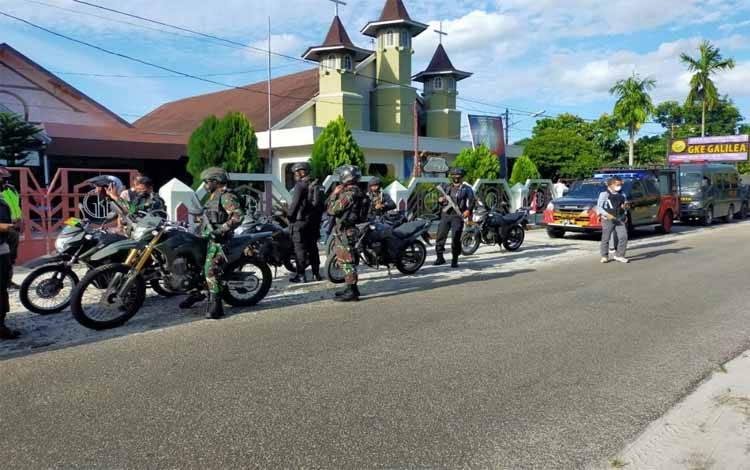 Anggota TNI dan Polri patroli skala besar amankan Ibadah Paskah di Palangka Raya