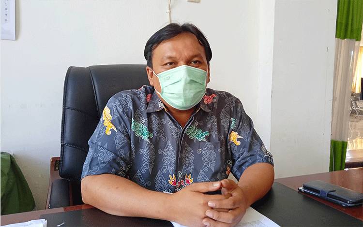 Ketua Bidang Penanganan Kesehatan Satgas Penanganan Covid-19 Kabupaten Barito Timur, Jimmi WS Hutagalung di Tamiang Layang.