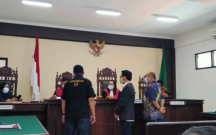 Sidang gugatan perdata yang diajukan Durahim dan Maideli kepada PT Sanmas Mekar Abadi dan Dinas ESDM Provinsi Kalimantan Tengah