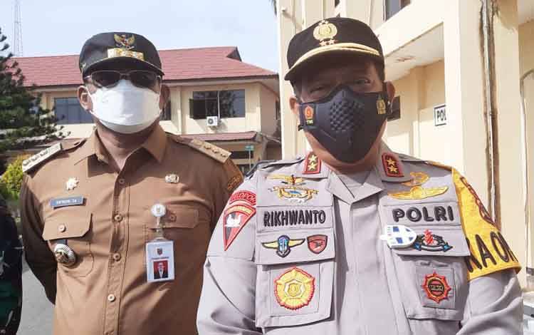 Kapolda Kalsel Irjen Rikwanto bersama Penjabat Gubernur Kalimantan Selatan Safrizal.