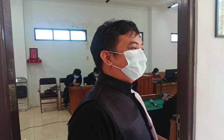 Jaksa Penuntut Umum dalam kasus dugaan korupsi di PDAM Kapuas, Supritson.