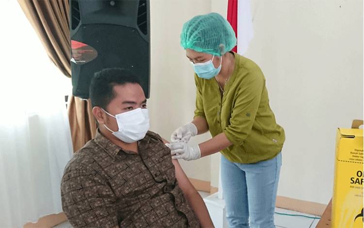 Pelaksanaan vaksinasi di Kota Palangka Raya beberapa waktu lalu.