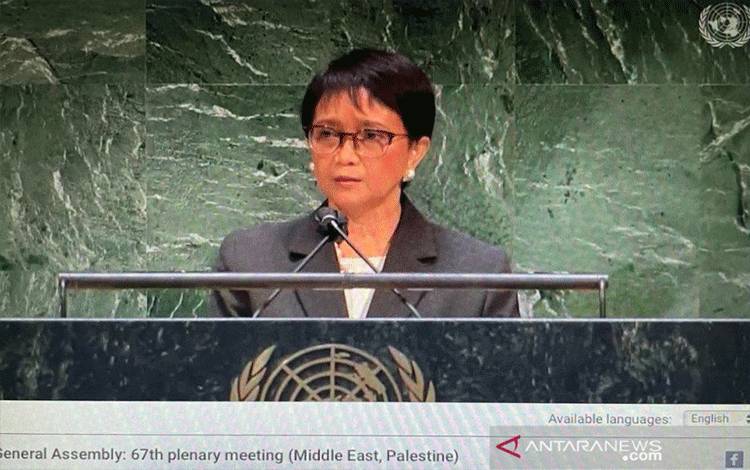 Menteri Luar Negeri Indonesia Retno Marsudi berbicara dalam pertemuan khusus Majelis Umum PBB tentang isu Palestina dan Timur Tengah, di New York, Kamis (20/5/2021). (ANTARA/Yashinta Difa)