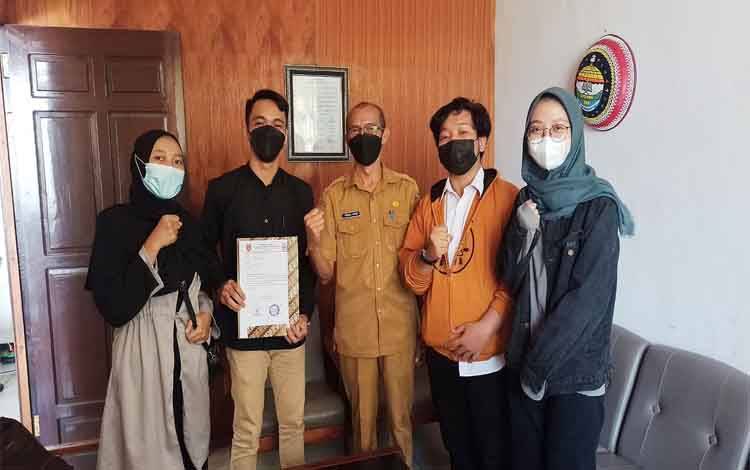 Kunjungan HIMA Kobar-Palangka Raya ke instansi di Kabupaten Kotawaringin Barat