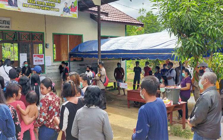 Suasana Pilkades Serentak di Murung Raya, Rabu, 9 Juni 2021.