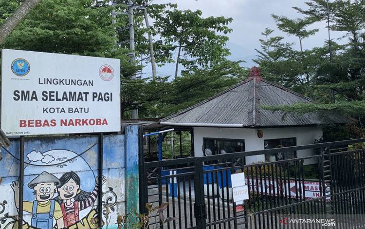 Sekolah Menengah Atas (SMA) Selamat Pagi Indonesia (SPI) di Jalan Raya Pandanrejo, Kecamatan Bumiaji, Kota Batu, Jawa Timur. (ANTARA/Vicki Febrianto.)