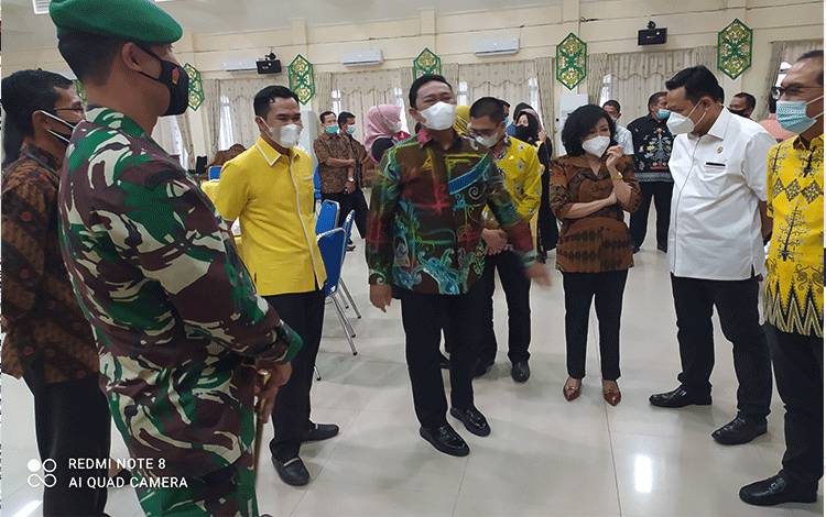Wakil Gubernur Kalimantan Tengah, Edi Pratowo beserta jajaran Pemerintah Daerah Pulang Pisau.