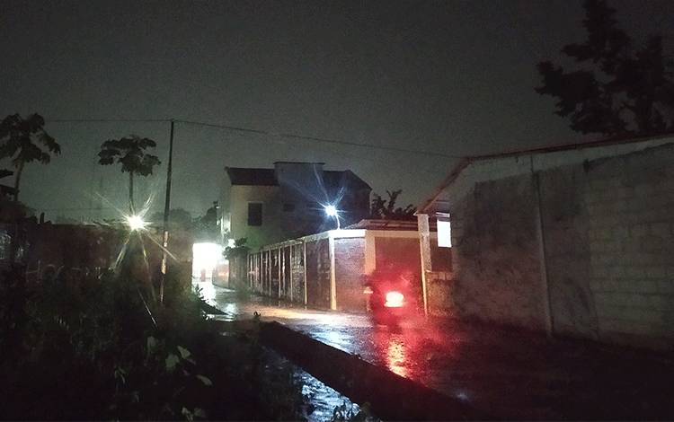 Hujan yang mengguyur sejumlah kawasan di Kota Sampit