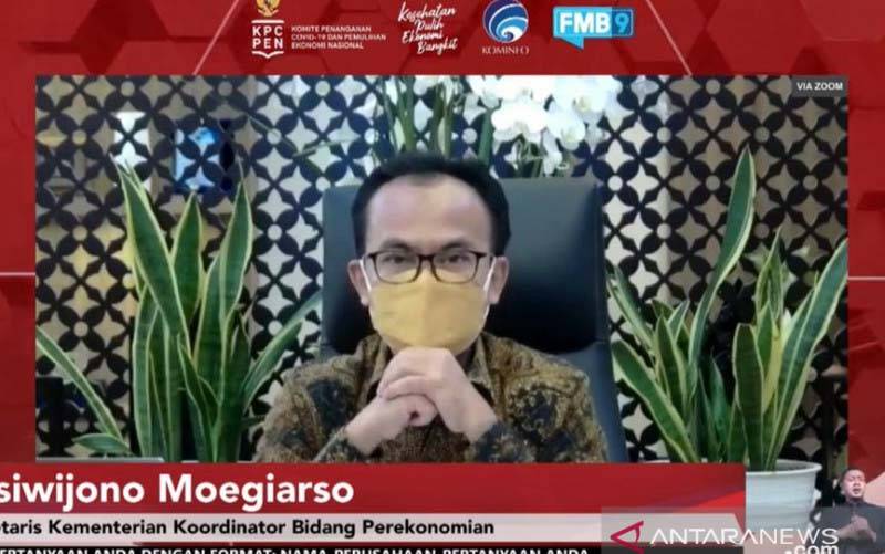 Tangkapan layar Sekretaris Kementerian Koordinator Bidang Perekonomian Susiwijono Moegiarso dalam diskusi daring yang dipantau dari Jakarta, Kamis (15/7/2021). (foto : ANTARA/Devi Nindy)