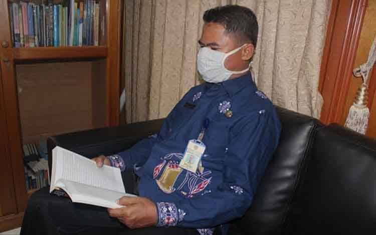 Plt Kepala Dinas Perpustakaan dan Arsip (Dispursip) Kalteng, Luqman Al Hakim.