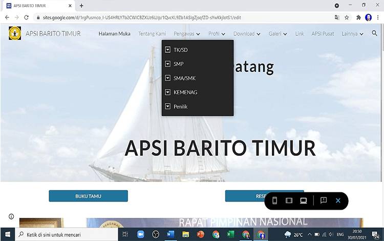Tampilan website resmi APSI Barito Timur.