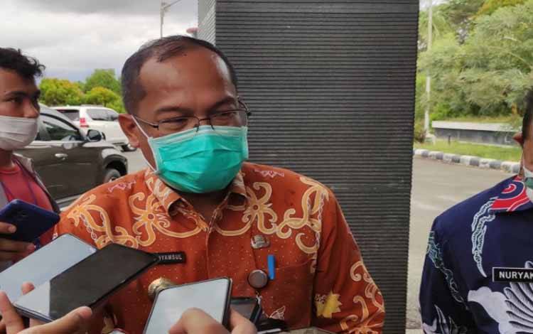 Kepala Dinkes Kalteng, Suyuti Syamsul
