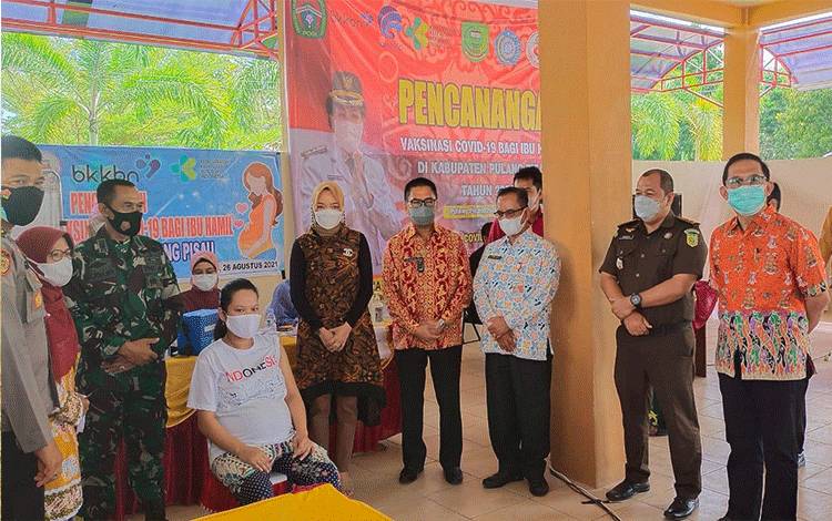 Pemerintah Kabupaten Pulang Pisau (Pemkab Pulpis) menggelar Vaksinansi Covid-19 bagi ibu Hamil. Kegiatan yang diselenggarakan itu Kamis (26/08/2021)