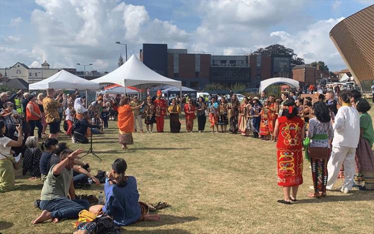 KBRI London menggelar Rice and Spice Festival di kota Colchester, Essex, Inggris untuk mempromosikan seni dan budaya Indonesia, Sabtu (11/9/2021). (ANTARA/HO-KBRI London)