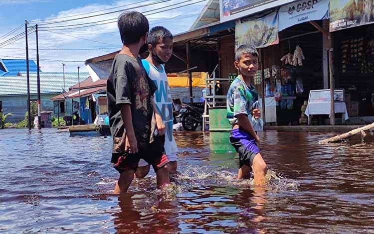 Musibah banjir melanda beberapa wilayah kabupaten kota di Kalteng