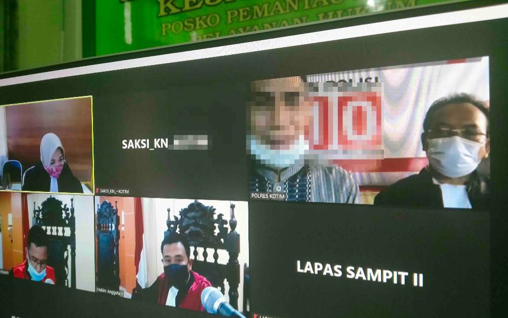 Sidang kasus pencabulan terhadap anak tiri yang digelar PN Sampit secara virtual.