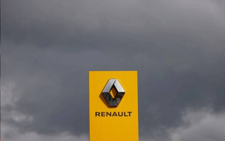 Foto Dokumen: Logo produsen mobil Renault terlihat di sebuah dealer di Les Sorinieres, dekat Nantes, Prancis, 9 September 2021. ANTARA/REUTERS/Stephane Mahe