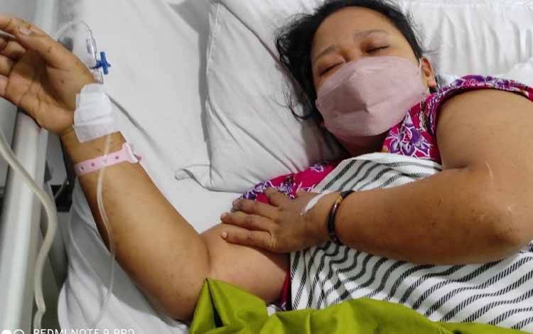 Katrina Sampe salah satu nakes yang mengalami penganiayaan oleh KKB di Kiwirok masih menjalani perawatan di RS Marthen Indey Jayapura