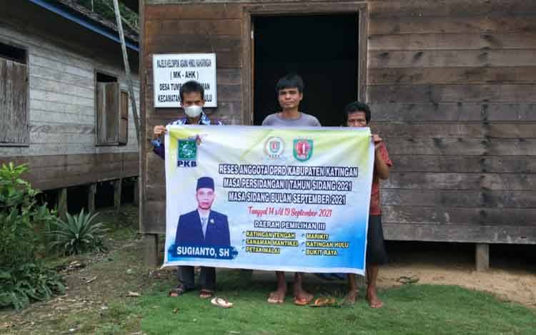 Anggota DPRD Katingan dari Dapil III, Sugianto saat reses di Desa Kiham Batang, Kecamatan Katingan Hulu