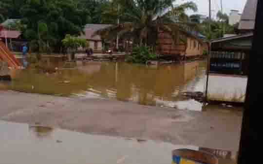 Banjir di Desa Gandis, Kecamatan Arut Utara, Kabupaten Kotawaringin Barat