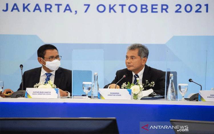 Direktur Utama PT. Bank Rakyat Indonesia (Persero) Tbk Sunarso dalam Rapat Umum Pemegang Saham Luar Biasa (RUPSLB) di Jakarta, Kamis (07/10/2021). (ANTARA/HO-BRI)