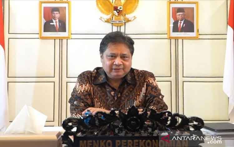 Menteri Koordinator Bidang Perekonomian Airlangga Hartarto dalam acara Rakornas Pelindungan Pekerja Migran Indonesia yang digelar oleh BP2MI pada Jumat (08/10/2021). (ANTARA/HO-Kemenko Perekonomian)