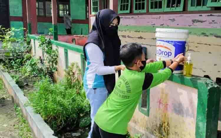 Aksi cuci tangan bersama pada salah satu puskesmas di Kotim, Jumat, 15 Oktober 2021.