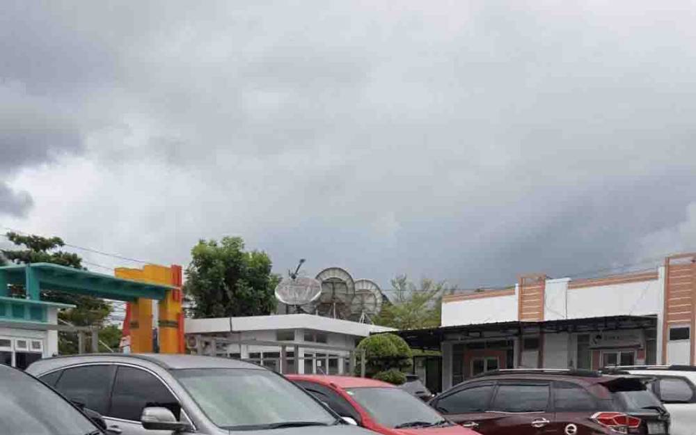 Cuaca mendung selimuti langit Kota Manis Pangkalan Bun, Kabupaten Kotawaringin Barat.