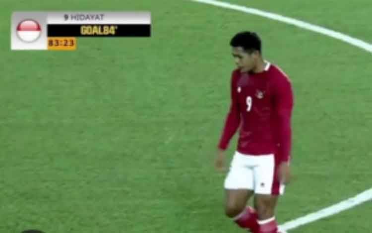 Taufik Hidayat setelah menciptakan gol kedua untuk Indonesia pada menit ke-84 dalam laga Grup G Kualifikasi Piala Asia U-23 2022 melawan Australia di Stadion Republican Central, Tajikistan, Selasa (26/10/2021) (ANTARA/Tangkapan layar dari SCTV)