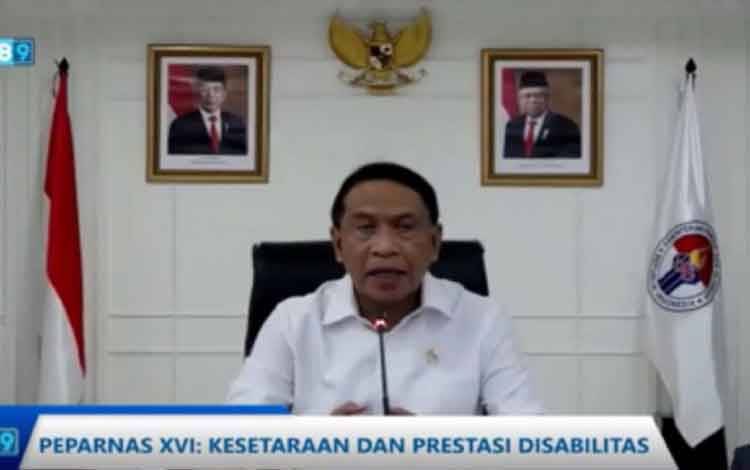 Hasil tangkap layar Menteri Pemuda dan Olahraga Republik Indonesia (Menpora RI), Zainudin Amali, dalam diskusi Forum Merdeka Barat (FMB) 9, Senin (1/11/2021). (ANTARA/Arindra Meodia)