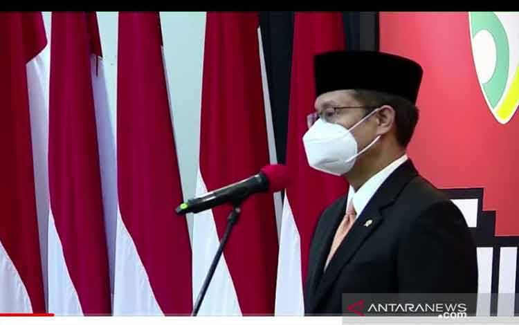 Tangkapan layar siaran pidato Menteri Kesehatan Budi Gunadi Sadikin pada peringatan Hari Kesehatan Nasional tahun 2021 di saluran YouTube Kemenkes RI di Jakarta, Jumat (12/11/2021). (ANTARA/Andi Firdaus).