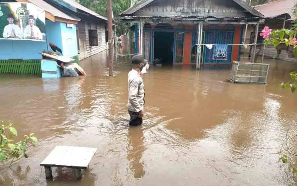Banjir yang terjadi di Kelurahan Marang.