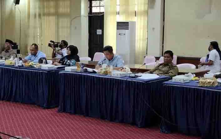 Komisi IV DPRD Kotim saat rapat pembahasan anggaran dengan mitra kerjanya