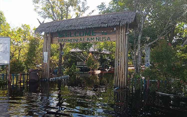 Taman Wisata Wahana ATV Kalteng Tumbang Nusa masih kebanjiran, Kamis, 25 November 2021.