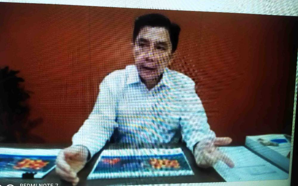 Direktur Keuangan Sawit Sumbermas Sarana, Hartono Jap dalam Public Expose daring, Selasa 30 November 2021